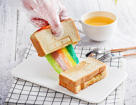 夹心彩虹面包图片素材免费下载