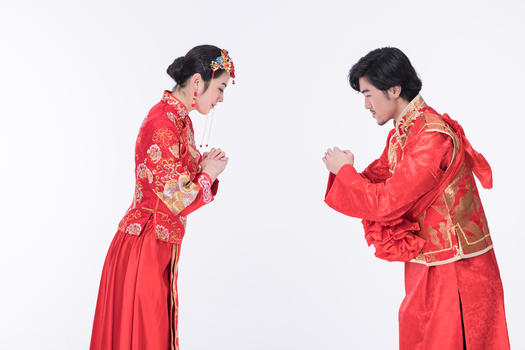 中式礼袍的夫妻对拜图片素材免费下载