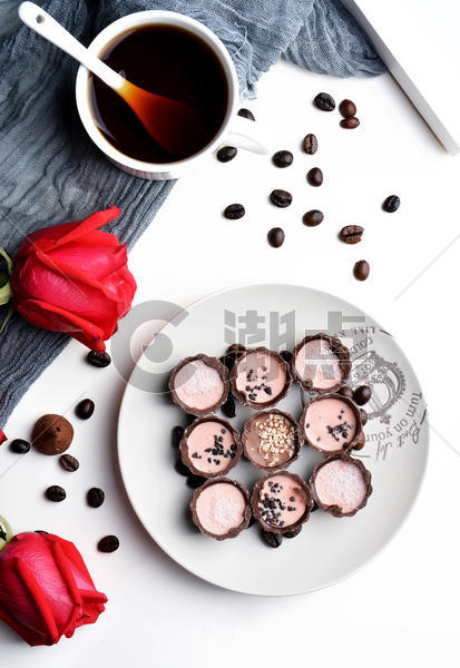 巧克力浪漫情人节图片素材免费下载