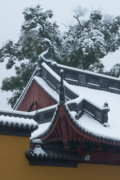 雪中的寺庙图片素材免费下载