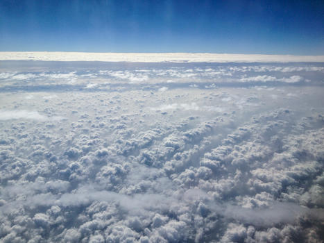 三万英尺的云海图片素材免费下载