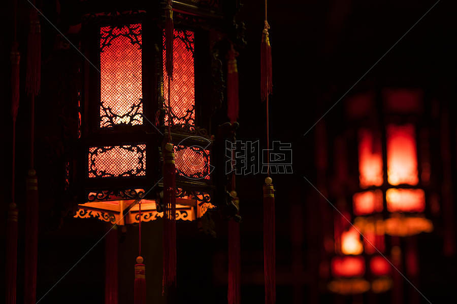 中国红的红灯笼图片素材免费下载