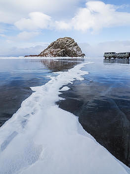 贝加尔湖北线冰裂图片素材免费下载