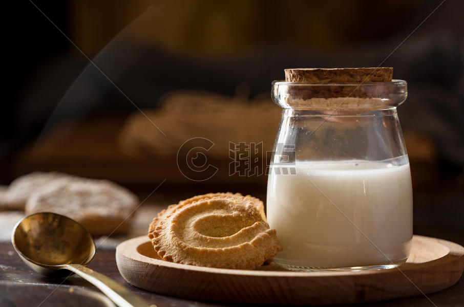 牛奶饼干早餐图片素材免费下载