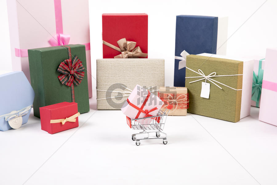 节日购物车礼物盒图片素材免费下载