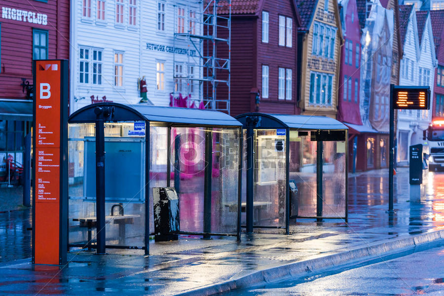 挪威的公交车站图片素材免费下载