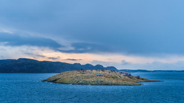 海上的小岛图片素材免费下载