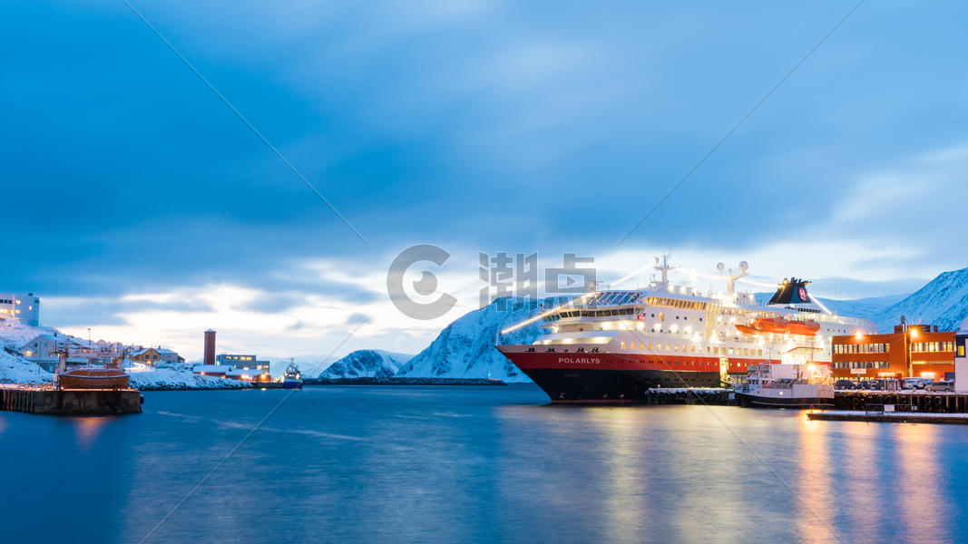北欧邮轮停靠码头图片素材免费下载