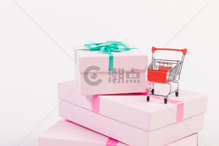 粉色礼物盒图片素材免费下载