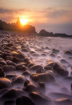 海边鹅卵石图片素材免费下载