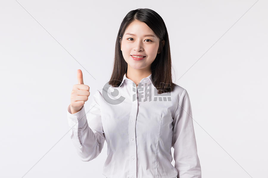 商务女性白领竖大拇指点赞图片素材免费下载