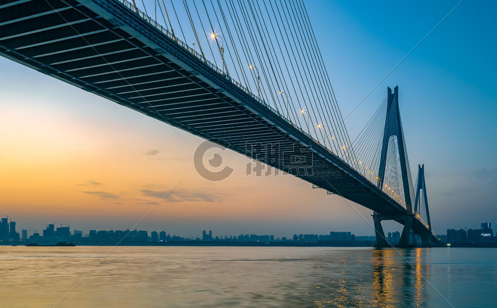 武汉二七长江大桥晚景图图片素材免费下载