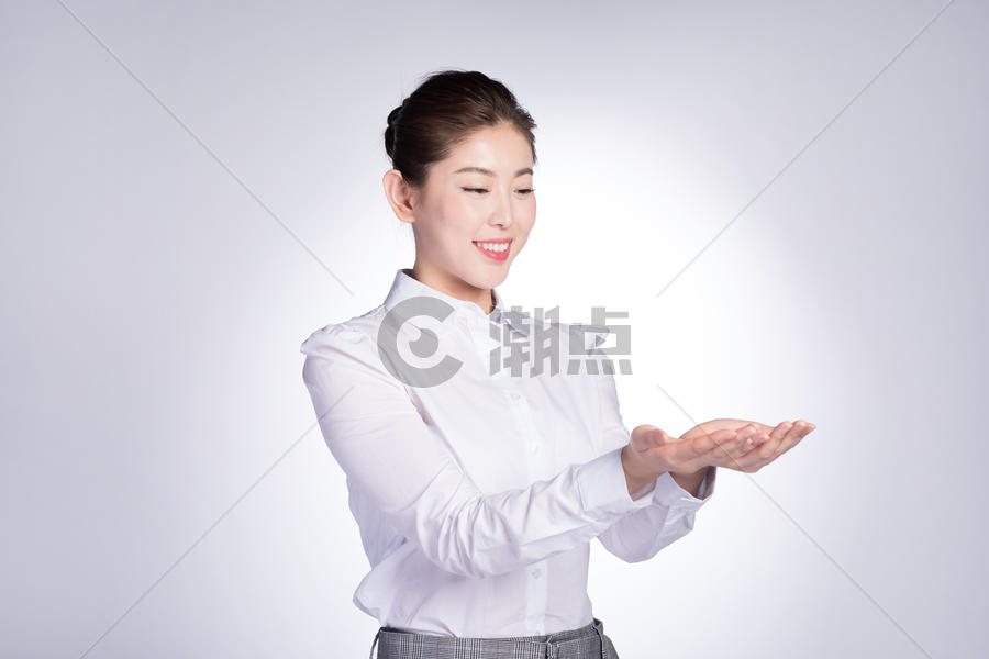 商务女性托举动作摄影图6720*4480图片素材免费下载-编号776170-潮点视频