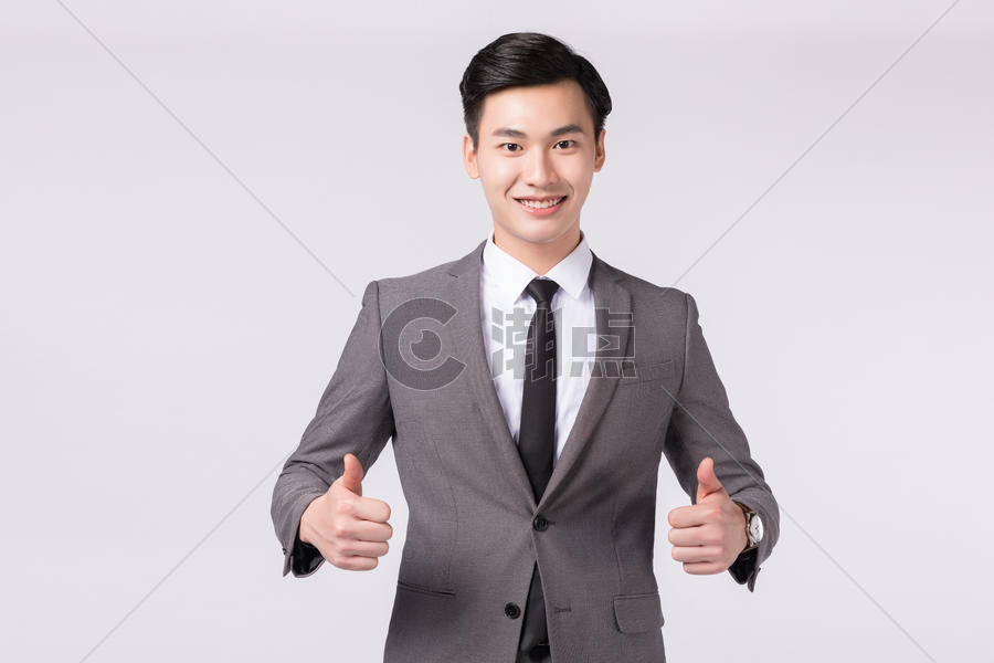 双手点赞竖大拇指的商务男性形象图片素材免费下载