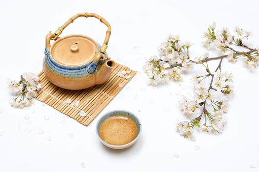 樱花和日式茶具图片素材免费下载