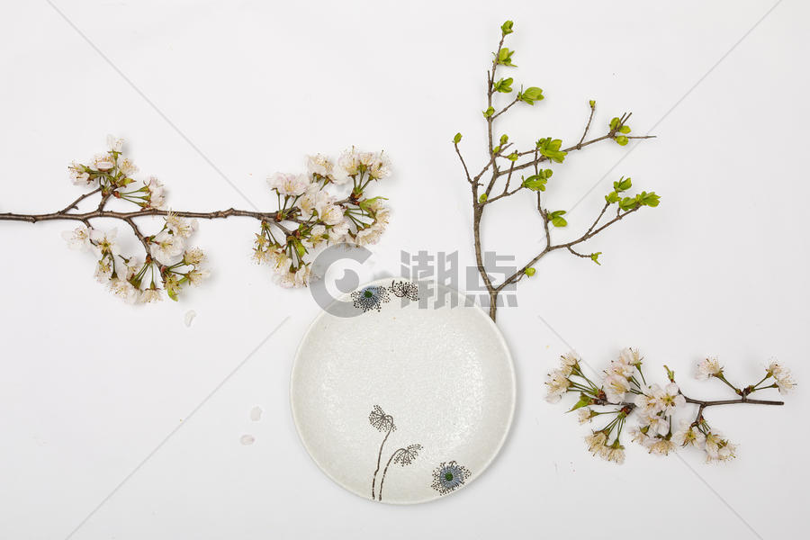 日式餐具和樱花图片素材免费下载