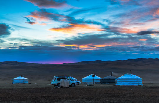内蒙古草原蒙古包与日出图片素材免费下载