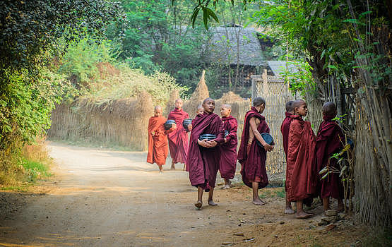 缅甸僧侣人文图片素材免费下载