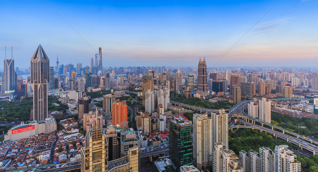 高楼林立的上海日落风光图片素材免费下载