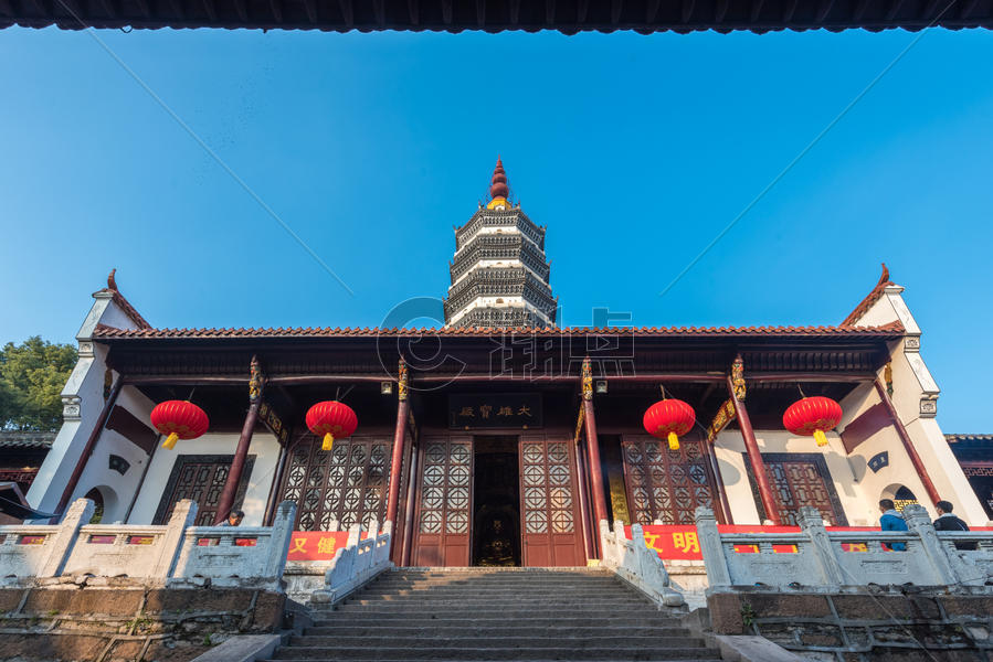 长江边的寺庙安徽安庆迎江寺图片素材免费下载