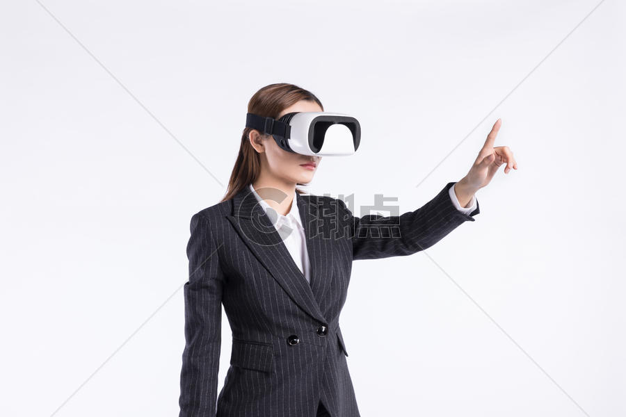 商务女性VR科技点击图片素材免费下载
