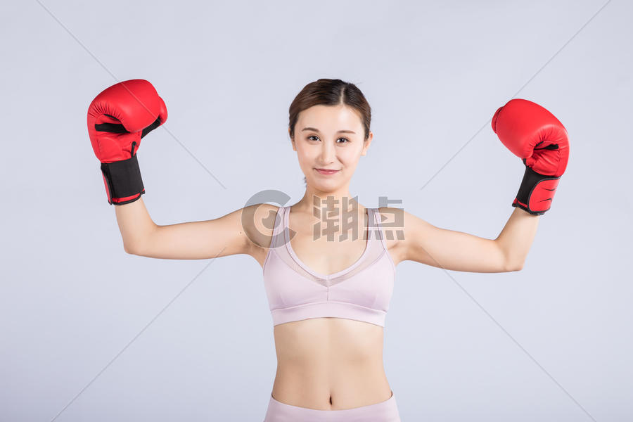 拳击运动年轻女人图片素材免费下载