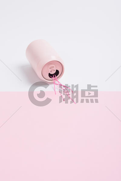 粉色易拉罐撞色静物图片素材免费下载