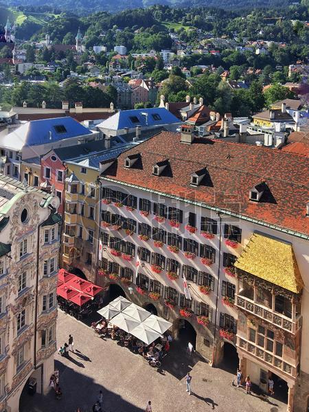 俯瞰奥地利旅游城市因斯布鲁克图片素材免费下载