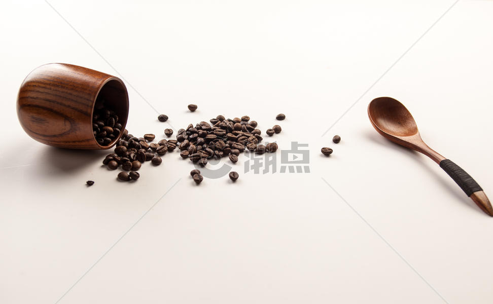 咖啡豆和餐具图片素材免费下载