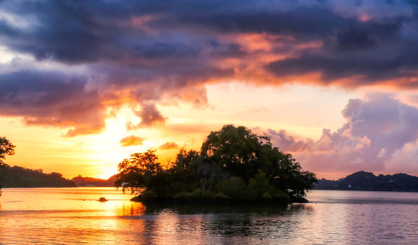 帕劳海岛日落火烧云图片素材免费下载