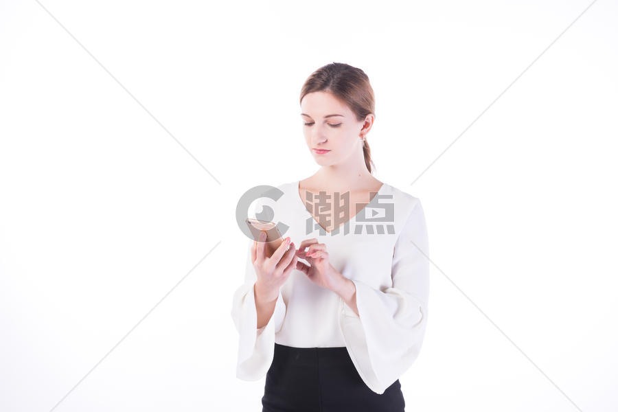 外国女性白领用手机图片素材免费下载