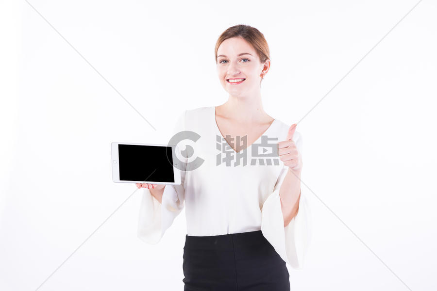 外国女性白领展示平板电脑图片素材免费下载