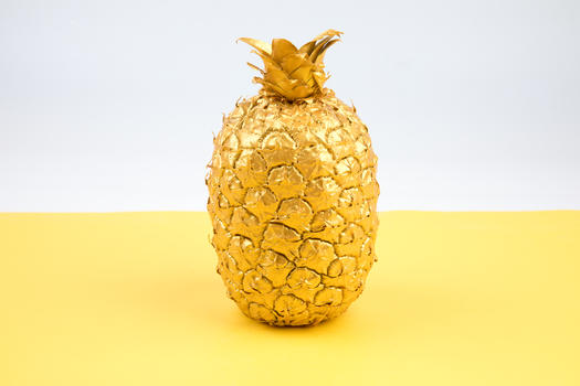 金色的菠萝图片素材免费下载