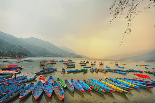 尼泊尔博卡拉费瓦湖图片素材免费下载