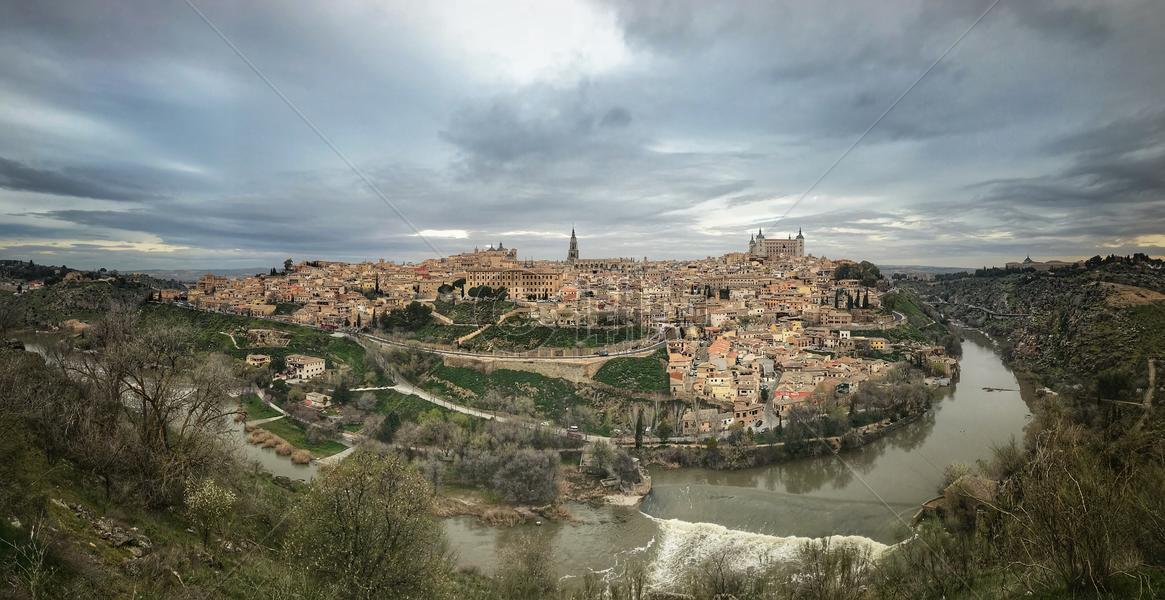 西班牙托莱多古城全景图图片素材免费下载