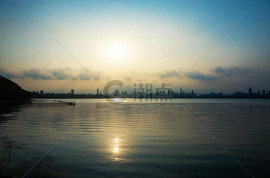 夕阳下的武汉东湖图片素材免费下载