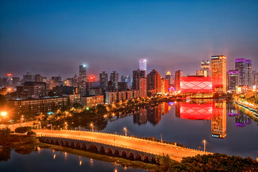 武汉楚河万达瑞华酒店夜景图片素材免费下载
