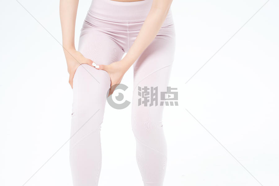 运动健身女性大腿疼图片素材免费下载
