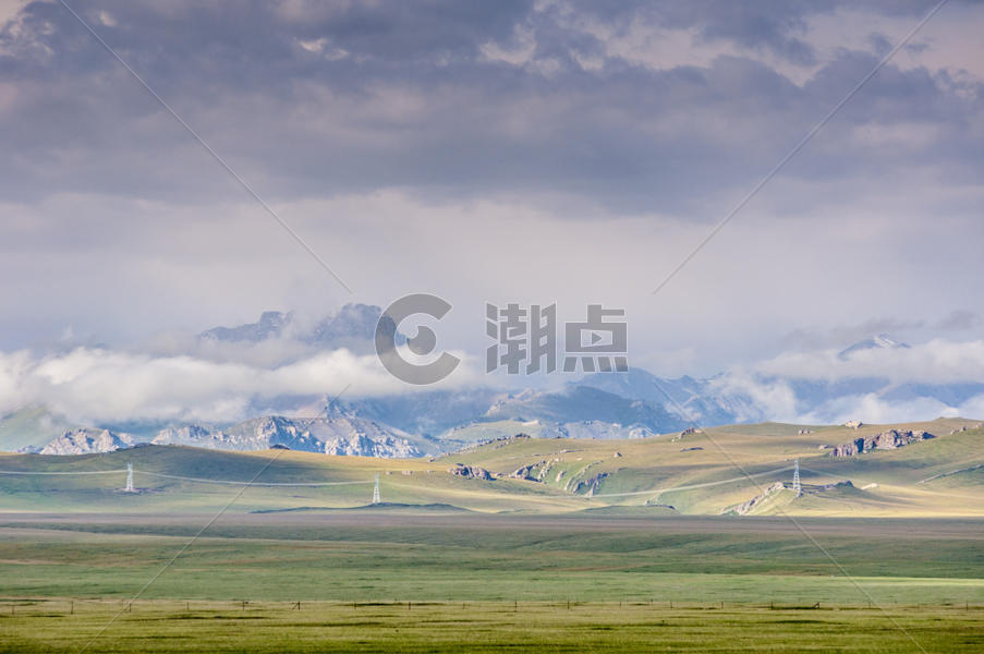 新疆天山山脉山峰大美风景图片素材免费下载
