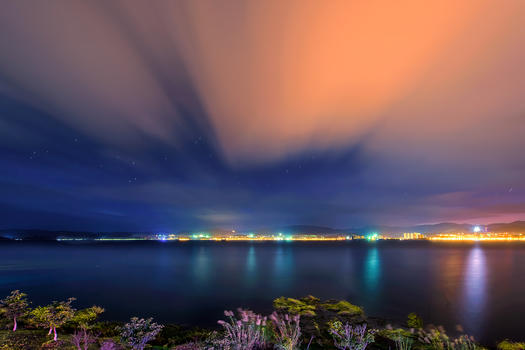 日出前的洱海风光图片素材免费下载