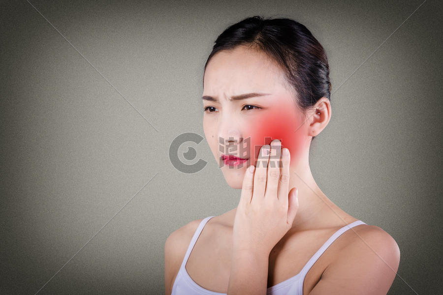 牙疼的女人图片素材免费下载