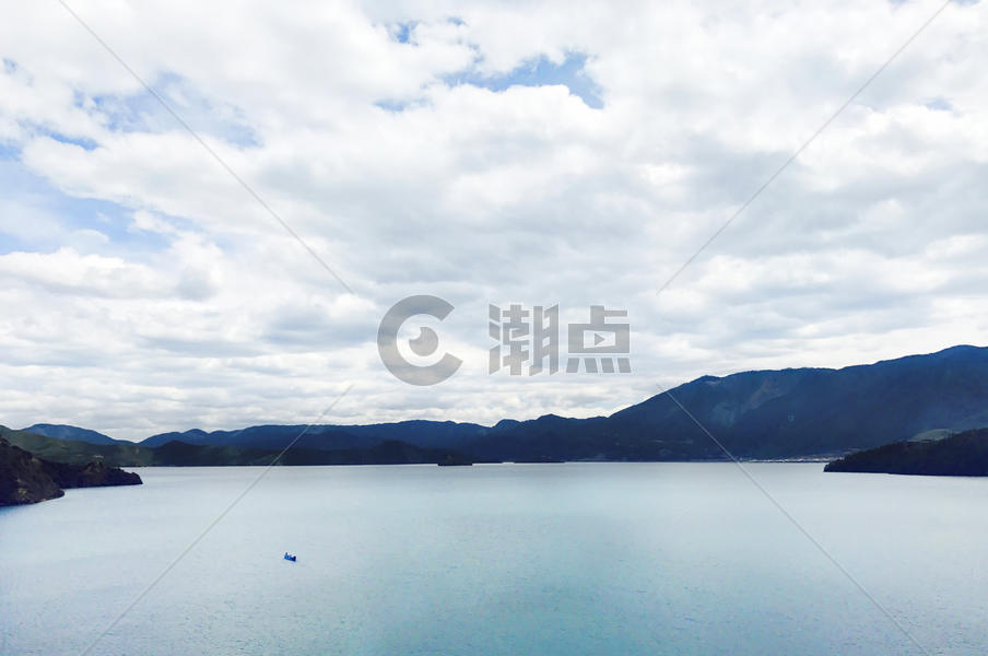 泸沽湖景图片素材免费下载