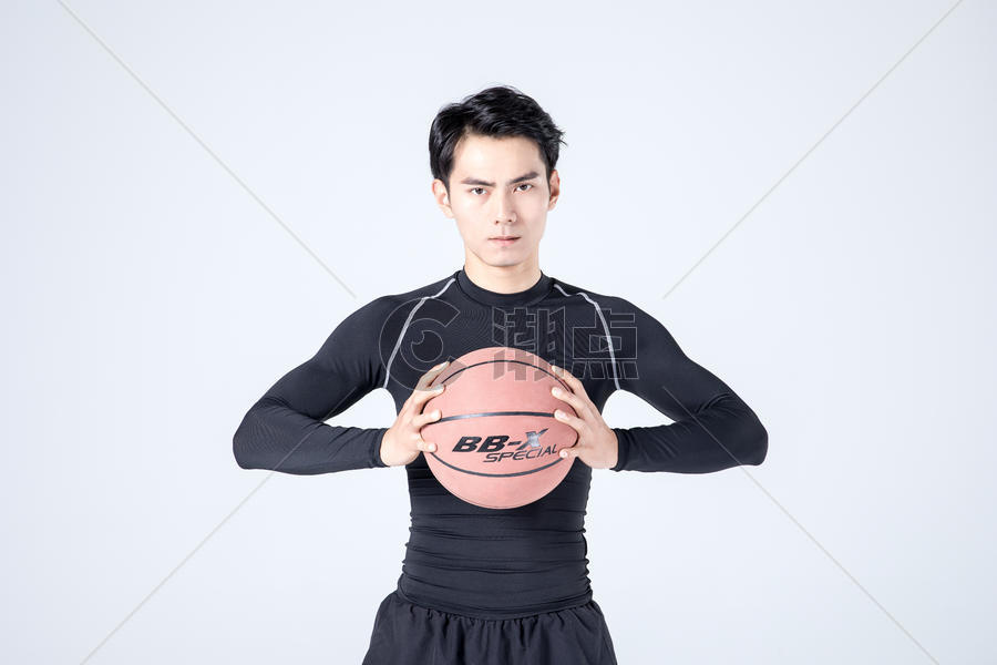 运动男性人像篮球活力帅气图片素材免费下载