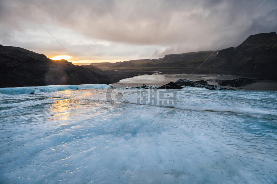 冰岛瓦特纳冰川日落图片素材免费下载