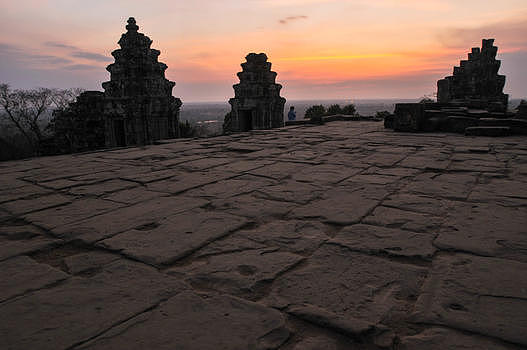 柬埔寨吴哥窟巴肯山观日落图片素材免费下载