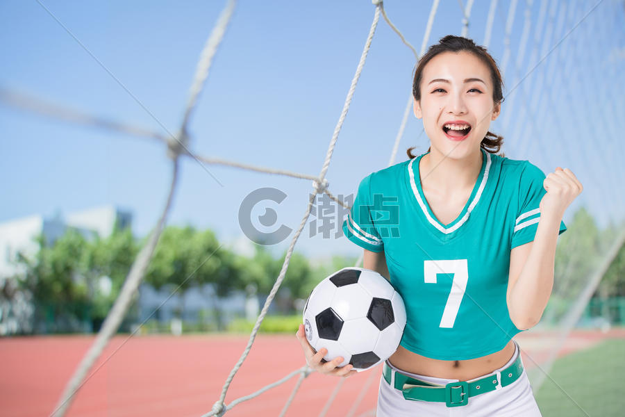 足球女孩图片素材免费下载