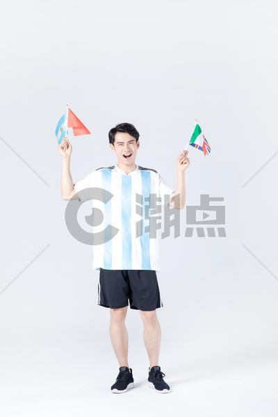 世界杯运动男性人像手拿国旗图片素材免费下载
