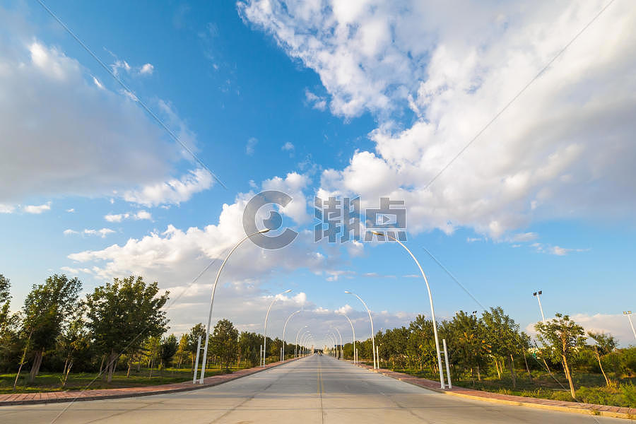 新疆公路图片素材免费下载
