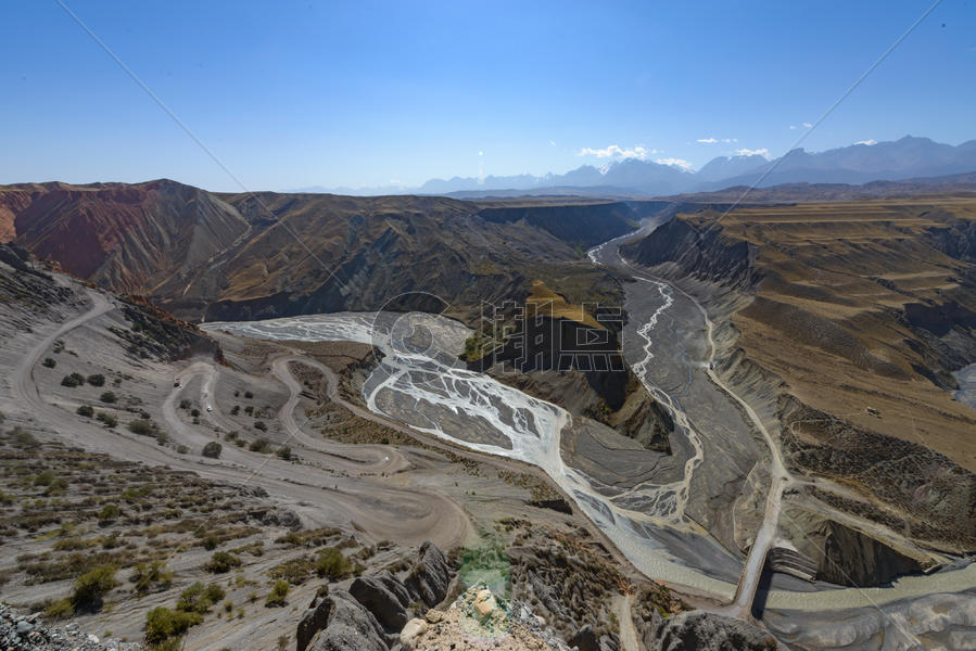 新疆红山大峡谷图片素材免费下载
