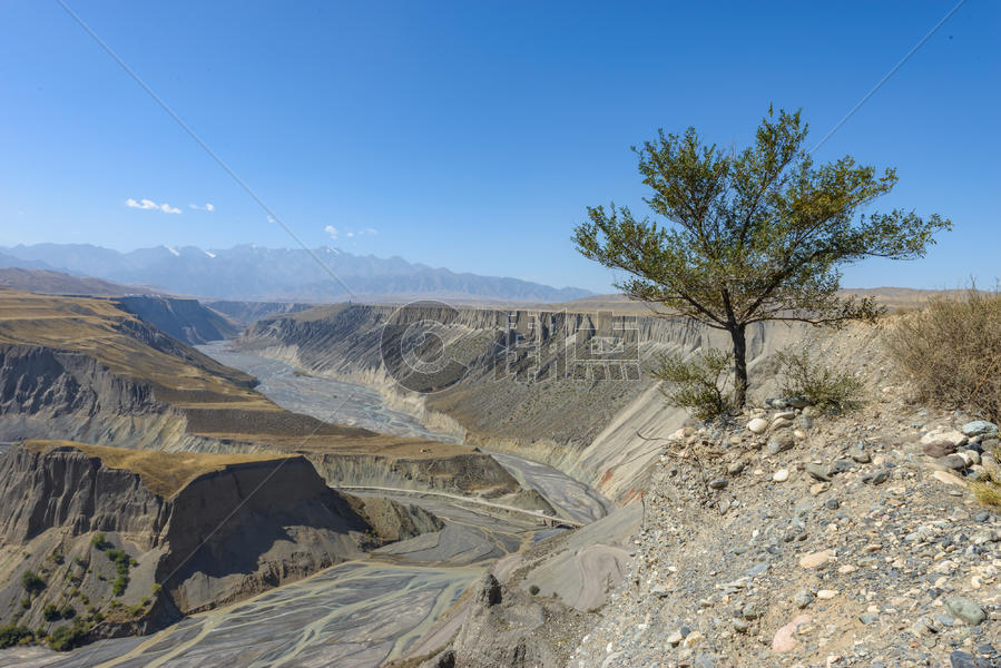 新疆红山大峡谷图片素材免费下载